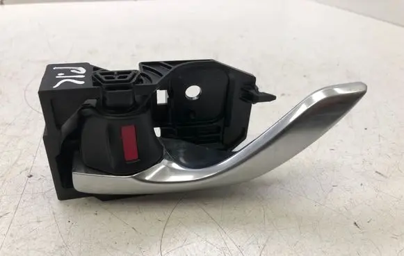 Mazda CX-3 Front door interior handle