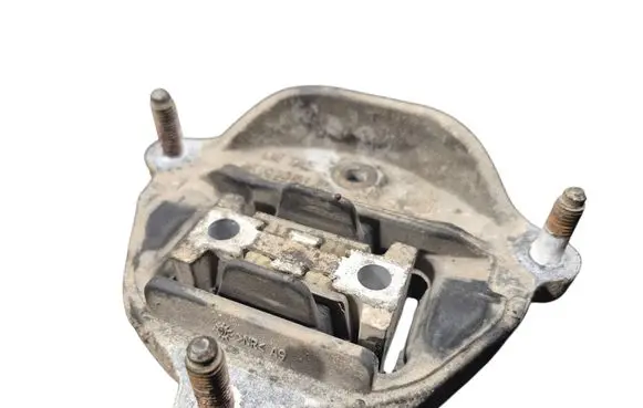 Audi A4 S4 B8 8K Gearbox mount 8K0399151