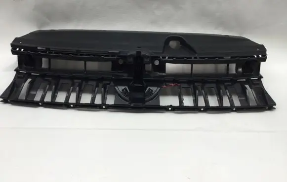 Volkswagen PASSAT B9 Front bumper upper radiator grill 3J0853653