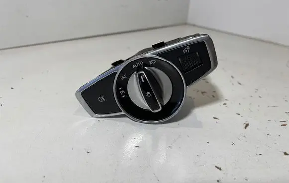 Mercedes-Benz E W213 Light switch A2229015508