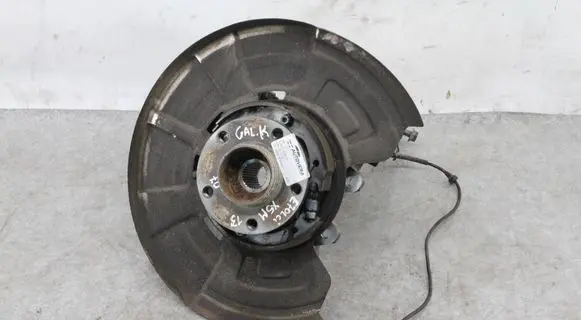 BMW X5M E70 Rear wheel hub spindle/knuckle 6879101 33326879101 6796001