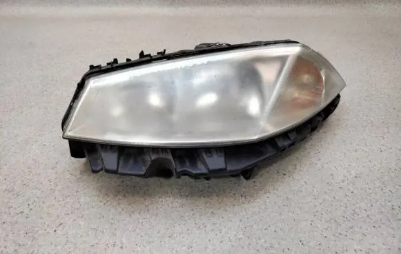Renault Megane II Headlight/headlamp 89306990