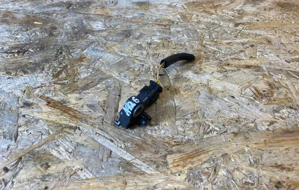 Tesla Model 3 Airbag deployment crash/impact sensor 147344500B 1473445