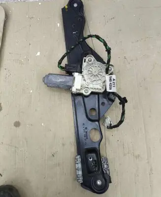 Mercedes-Benz E W211 Rear door window regulator with motor A2117300246