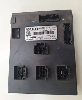 Audi A5 8T 8F Comfort/convenience module 8k0907063k 904060X8
