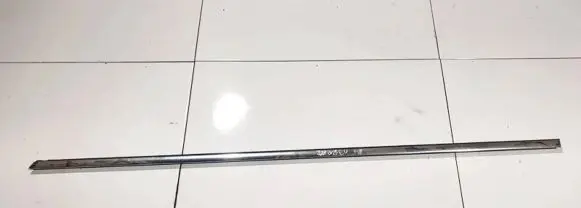 Front door glass trim molding