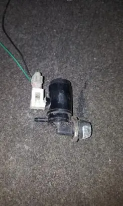 Renault Laguna I Windscreen/windshield washer pump