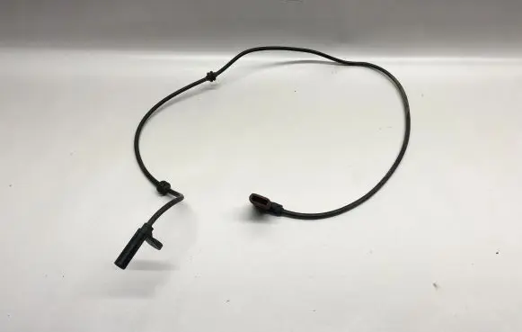 Mercedes-Benz C W204 ABS rear brake sensor A2045400317 2045400317