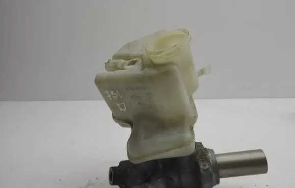 Mercedes-Benz CLS C218 X218 Master brake cylinder A2124300202