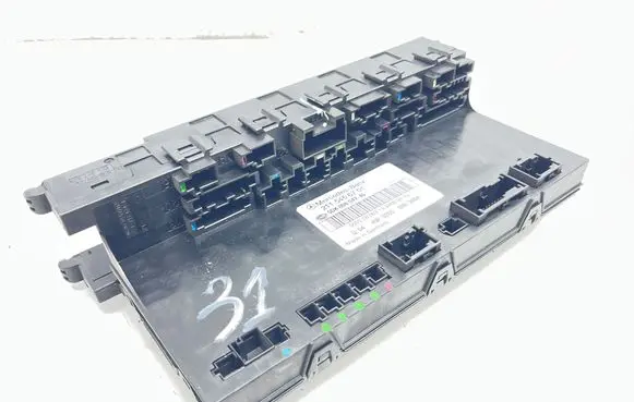 Mercedes-Benz E W211 Fuse module 2115456701 5DK00804746