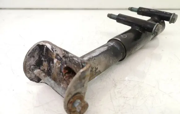 Volkswagen PASSAT B5 Rear bumper shock impact absorber/damper 1367310198