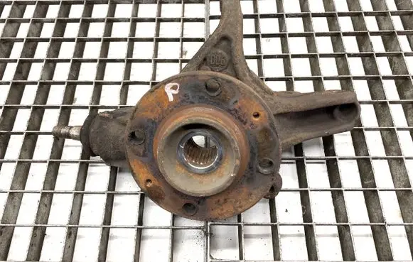 Citroen C4 Grand Picasso Front wheel hub spindle knuckle 