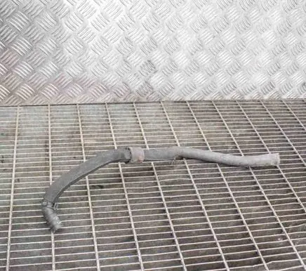 Audi Q7 4L Engine coolant pipe/hose 7L8121073J
