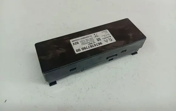 Citroen C4 II Other control units/modules 9674767780