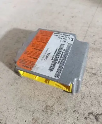 Mercedes-Benz ML W163 Airbag control unit/module D4V0K12A8F1 000302862002722