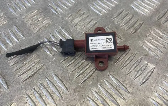 Mercedes-Benz C W205 Bonnet Pedestrian Airbag Actuator A2059059000