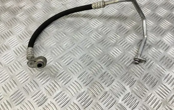 Air conditioning (A/C) pipe/hose