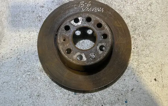 Volkswagen PASSAT B6 Rear brake disc