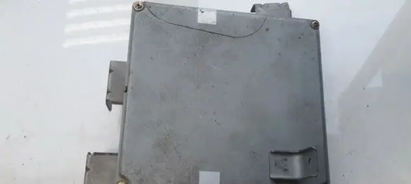 Mazda 121 Engine control unit/module B3C918881C B3C9