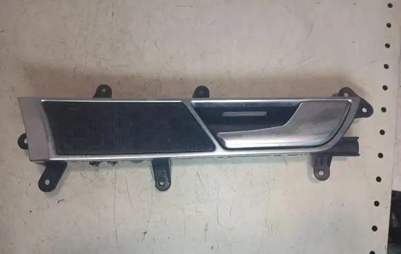 Audi A6 S6 C6 4F Front door interior handle 4F0837020 4F0837020B