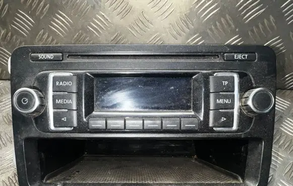 Volkswagen Caddy Radio/CD/DVD/GPS head unit 5K0035156A VWZAZTR6859871