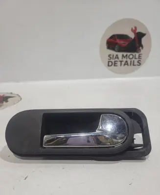 Volkswagen Golf Plus Rear door interior handle 5M0837198