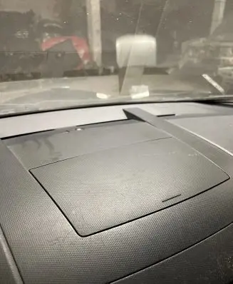 Peugeot 4007 Glove box