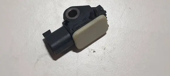 Volvo V70 Airbag deployment crash/impact sensor 31264395