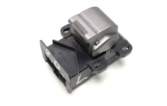 Honda FR-V Electric window control switch M20783