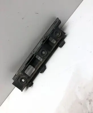Volkswagen PASSAT B6 Front bumper mounting bracket 3C0807184