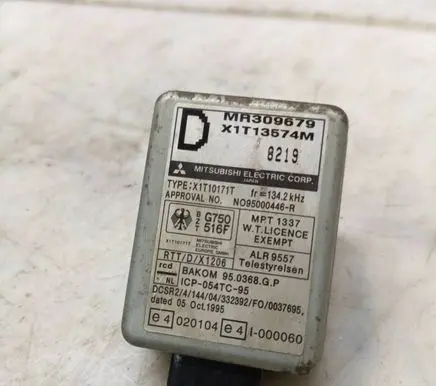 Mitsubishi Pajero Immobilizer control unit/module MR309679 X1T13574M 95000446R