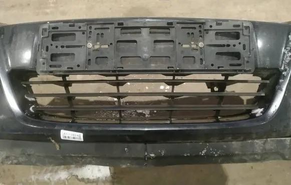 Opel Astra H Front bumper lower grill 
