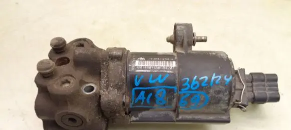 Volkswagen Golf III ABS Pump 10.0447-0745.3