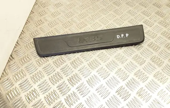 Hyundai ix35 Front sill trim cover 858832Y100