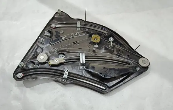 Mercedes-Benz E C207 W207 Rear door window regulator with motor A2076701403 961882103