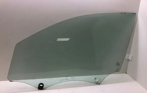 Peugeot 308 Front door window glass four-door