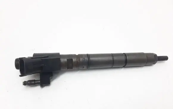 Volvo XC60 Fuel injector 31272767