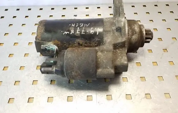 Volkswagen Touran I Starter motor