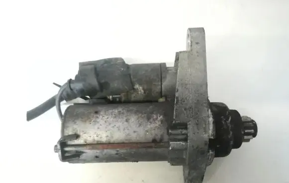 Volkswagen Golf V Starter motor D6GS12 02T911023S