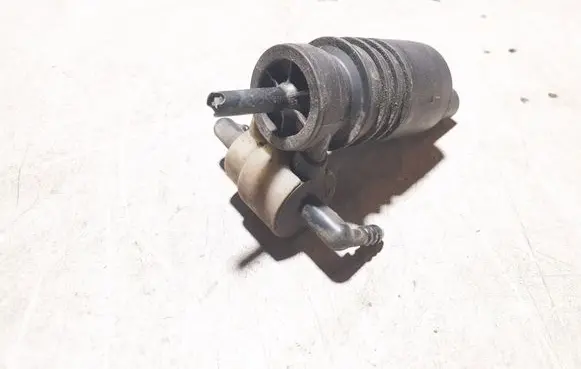 Audi A6 S6 C5 4B Windscreen/windshield washer pump