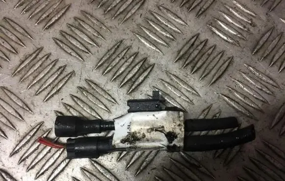Mercedes-Benz A W169 Valve vacuum 0025401497