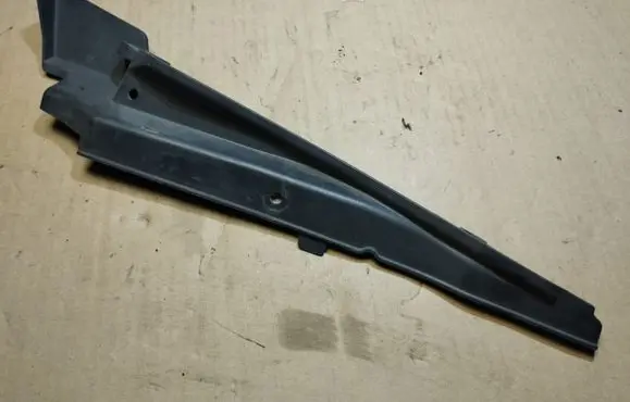 Honda FR-V Windshield trim 74207SJH