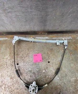 Fiat Punto (188) Front door manual window regulator