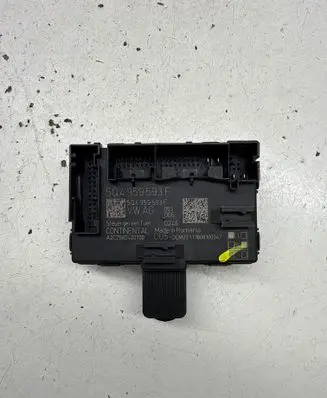 Skoda Superb B8 (3V) Door control unit/module 5Q4959593F A2C7582420700