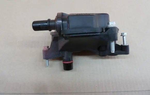 Ford Focus Oil breather separator HX7G-6C757-CC-T