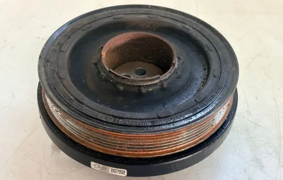 BMW 3 E90 E91 Crankshaft pulley 7823191