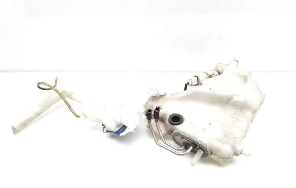 Mercedes-Benz CLS C219 Windshield washer fluid reservoir/tank 2118600560