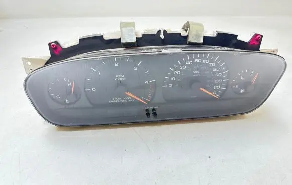 Chrysler Voyager Speedometer (instrument cluster) P04685644AA S644AA TN2574104120