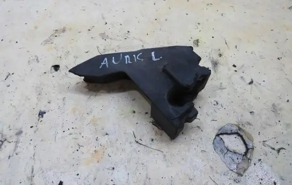 Toyota Auris E180 Fender foam support/seal 53154-02010