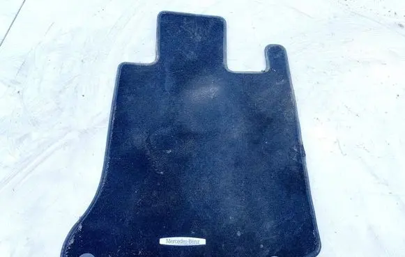 Mercedes-Benz C AMG W204 Front floor carpet liner a2076800848
